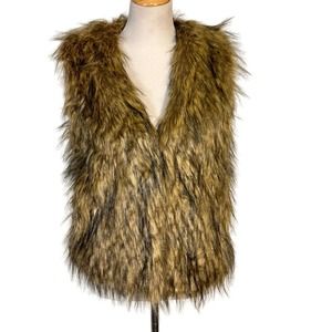 Franann Faux Fur Vest with Closure Size S